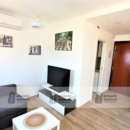735 Apartamento - Vista Al Mar - Playa A 300 Metros. *
